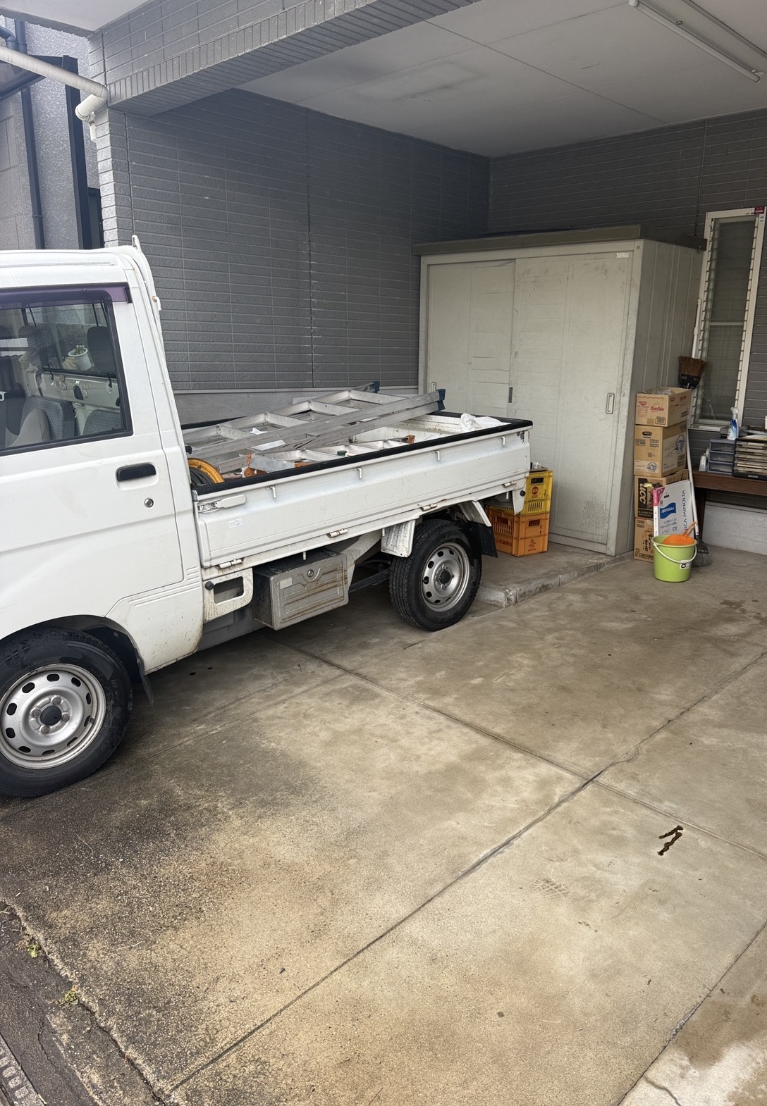 車両を配置した搬出準備